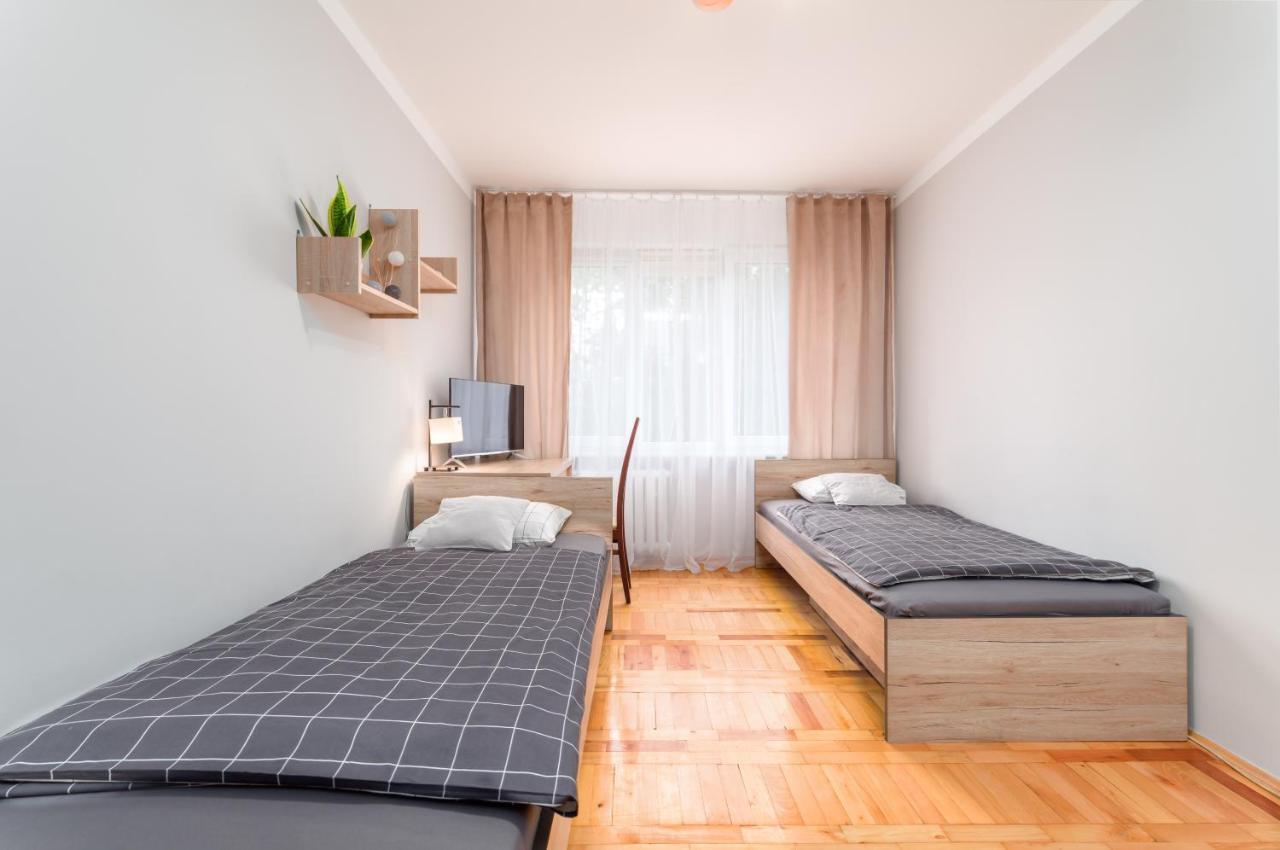 Two Bedrooms Apartment Faktura Fast Check-In 24H Rzeszów Esterno foto