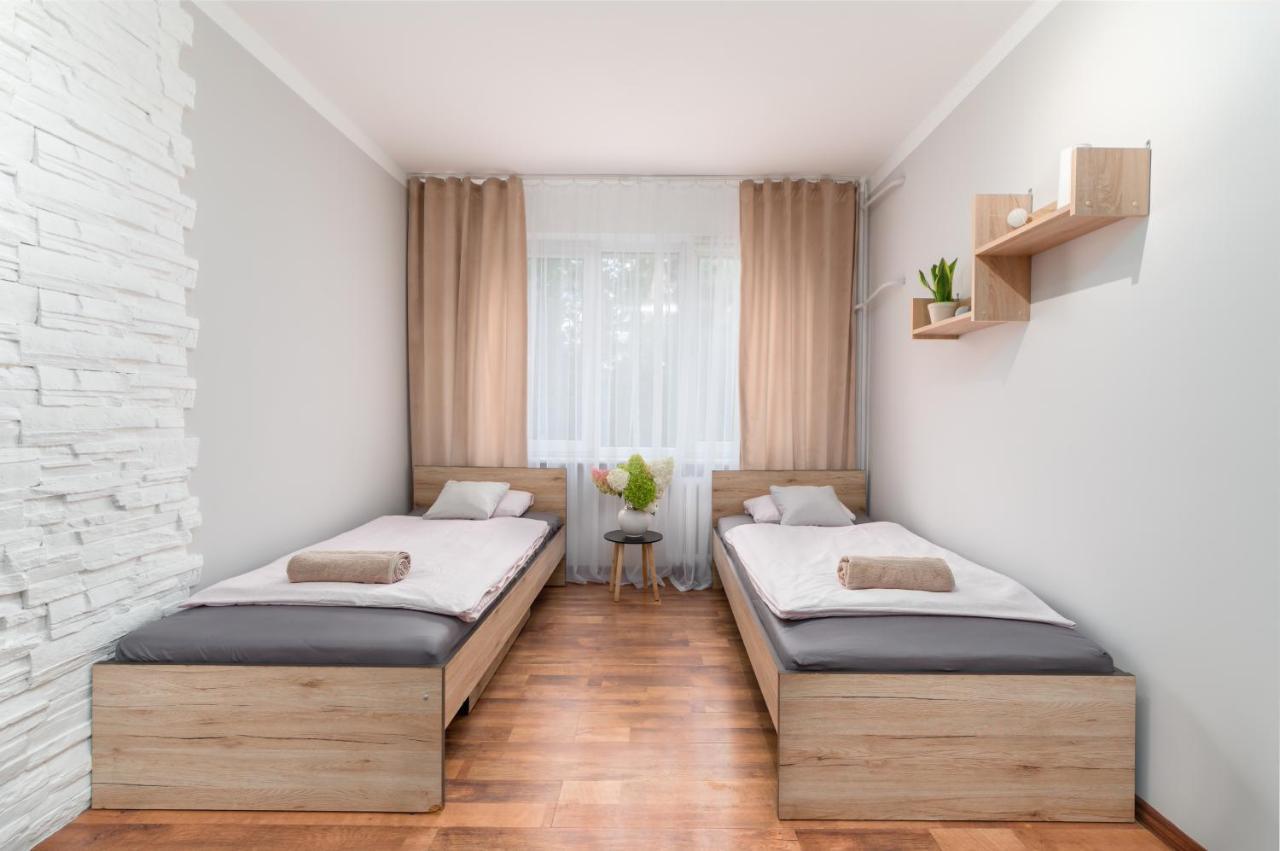 Two Bedrooms Apartment Faktura Fast Check-In 24H Rzeszów Esterno foto